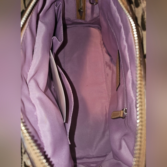 Coach Brown and Tan Signature Handbag - Picture 9 of 11